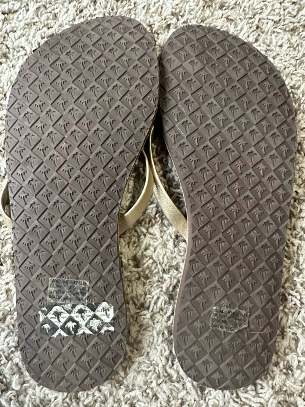 Margaritaville Gold Sandals | Slippers - Picture 2 of 2